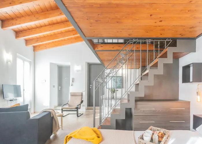 Domus In By Rent * Côme