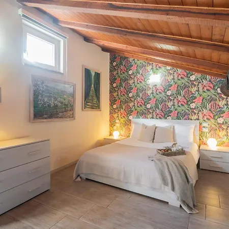 Domus In By Rent Apartament Como