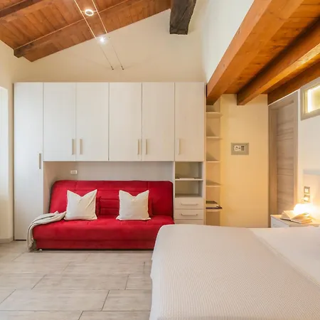 Domus In By Rent شقة