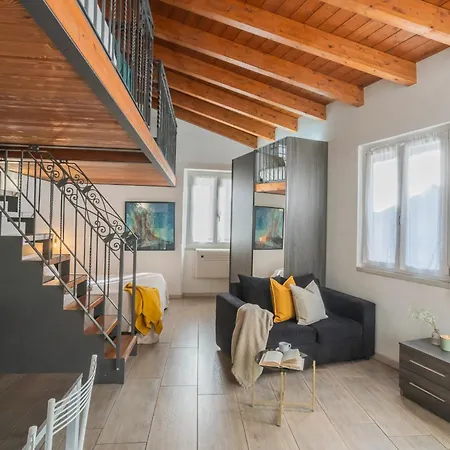 Domus In By Rent * كومو